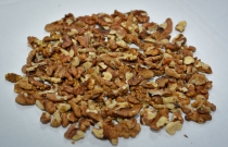 Quarter of walnut 1/4 (quarter)